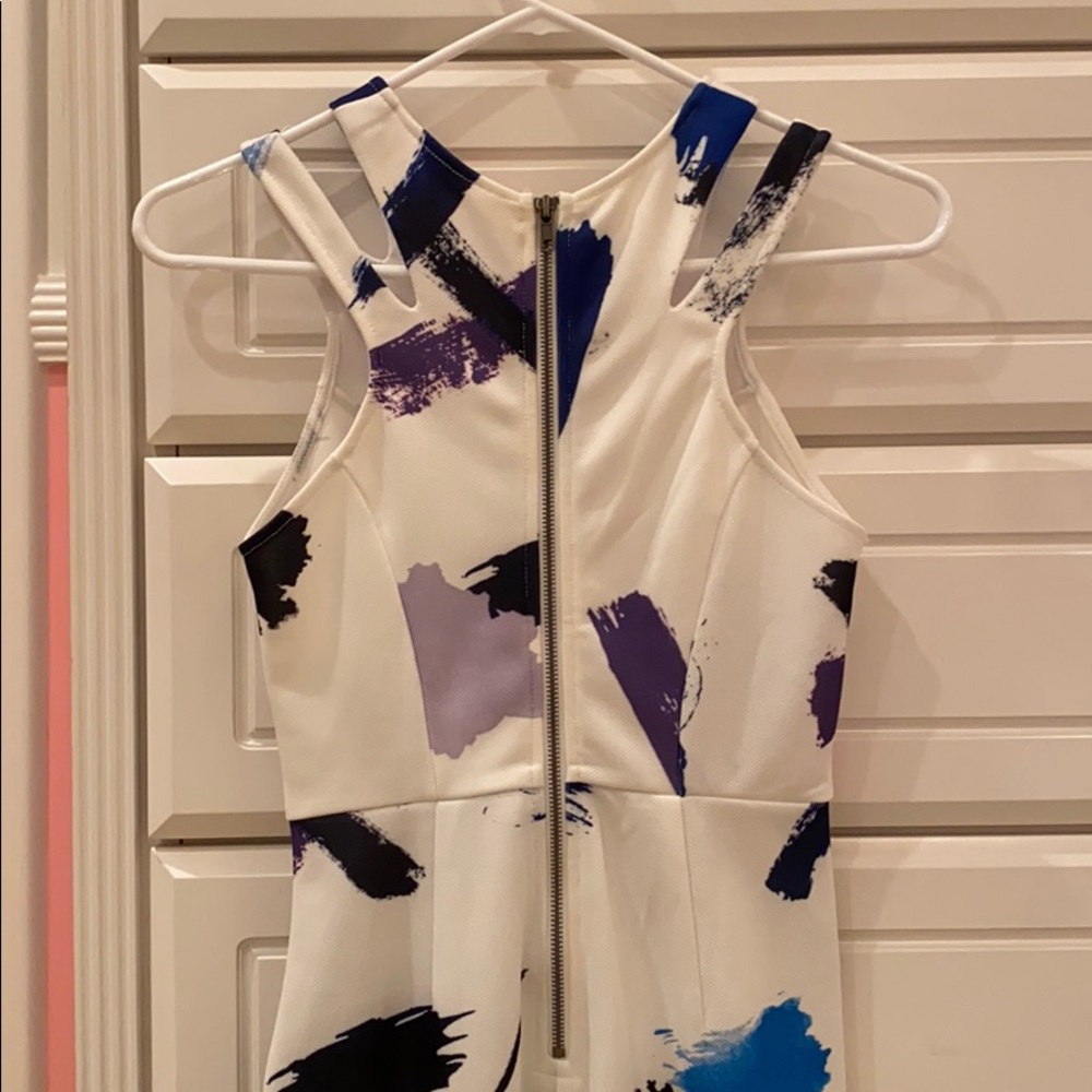 Dress - Picture 3 of 4
